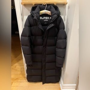 Aritzia “TNA” Super Puff Long AMAZING CONDITION